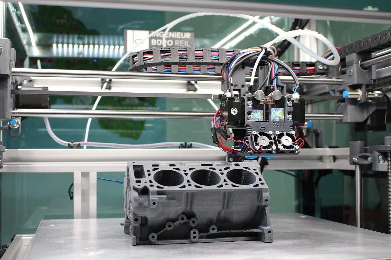 Quem Inventou a Impressora 3D? A Primeira Máquina e o Ano