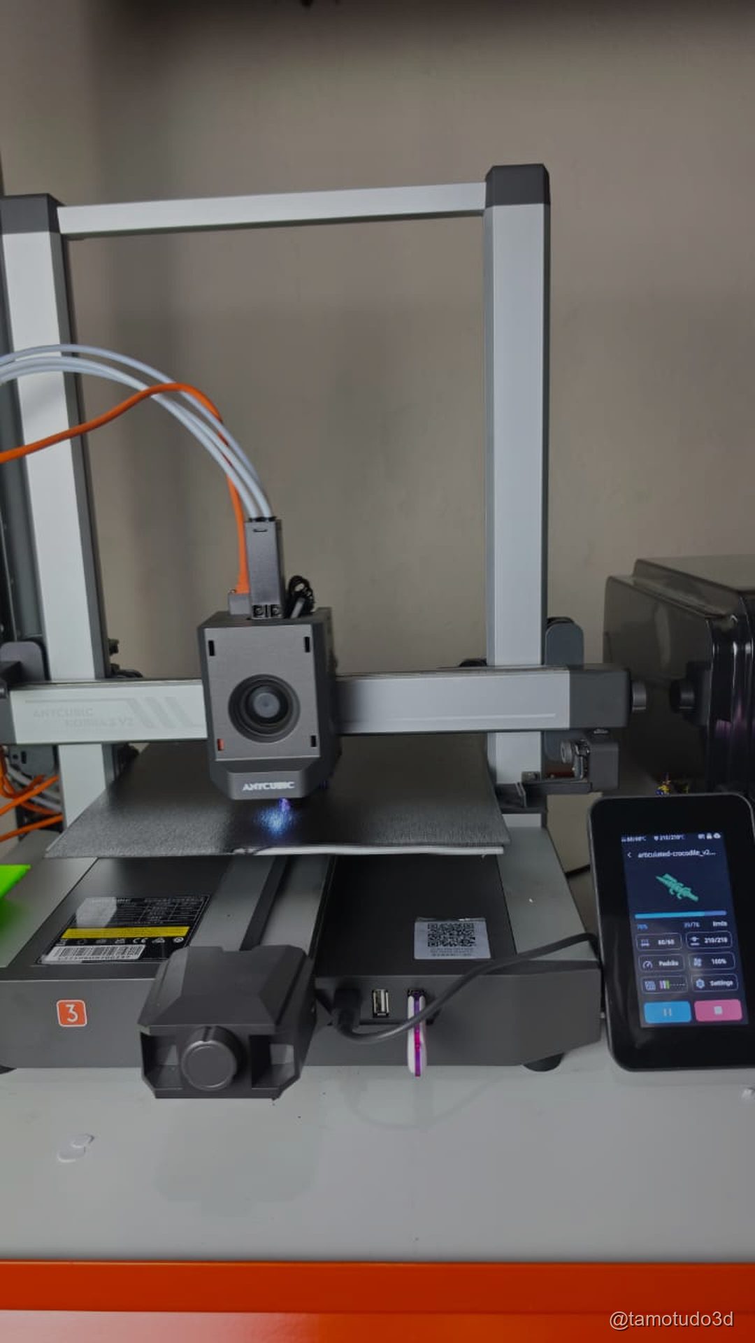 Caixa AliExpress chegando no Brasil com produto Anycubic Kobra X