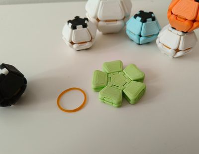 Preview do modelo 3D PentaClick Multicolor