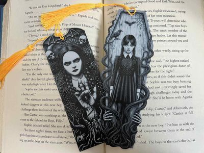 Preview do modelo 3D Wednesday Halloween Bookmark 04Nozzle