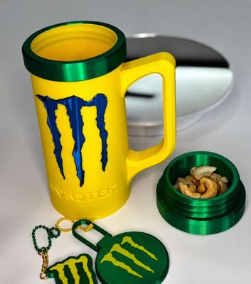 Preview do modelo 3D COPO MONSTERMULTIPARTE COM ROSCA